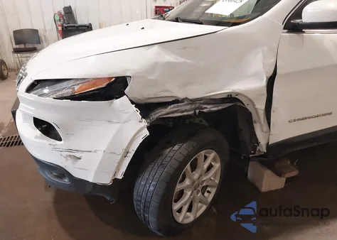 2016 Jeep Cherokee Latitude из США, поврежденный, VIN 1C4PJMCS5GW271708